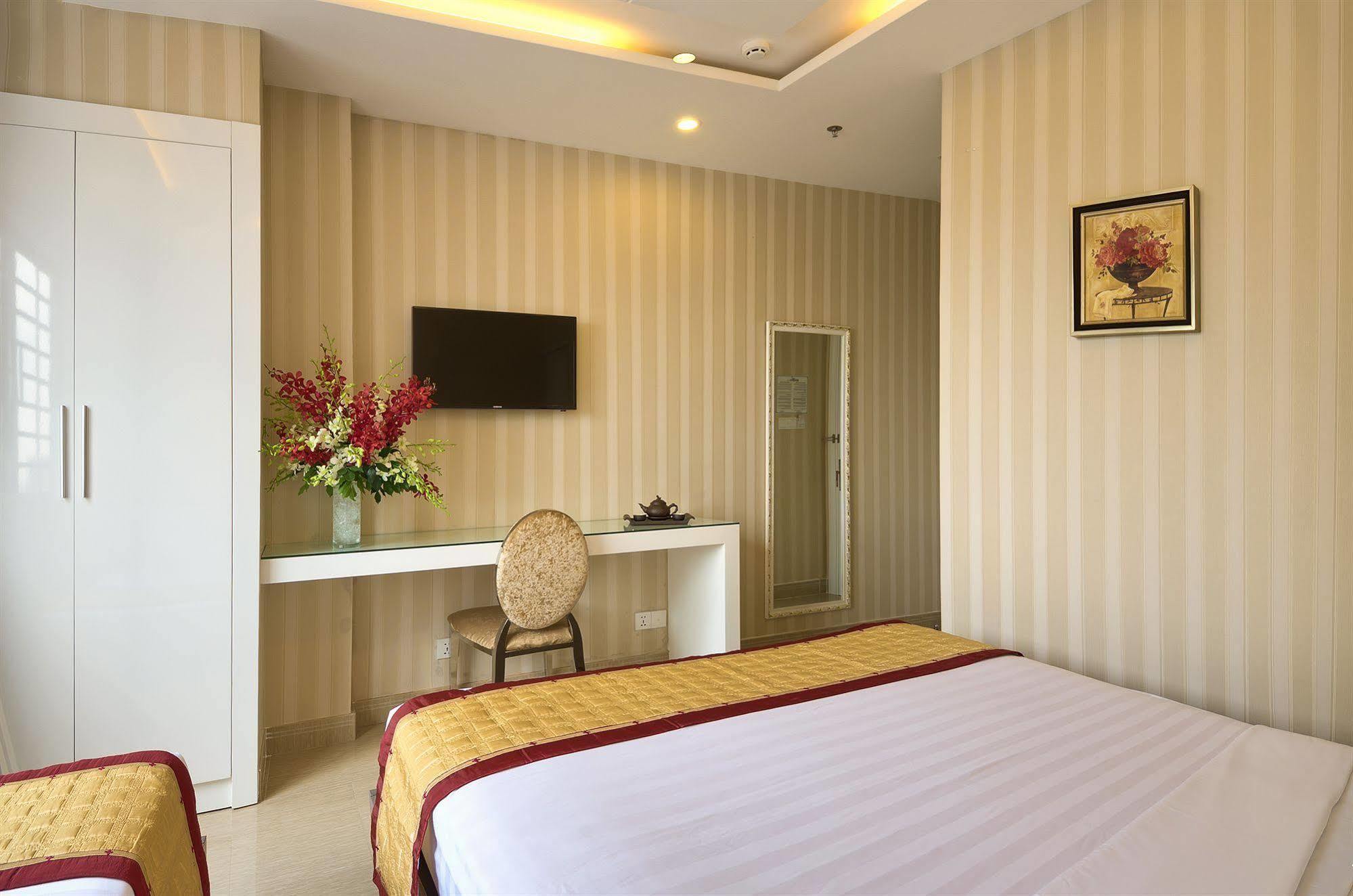 Hong Vina Hotel Thành Pho Ho Chí Minh Esterno foto