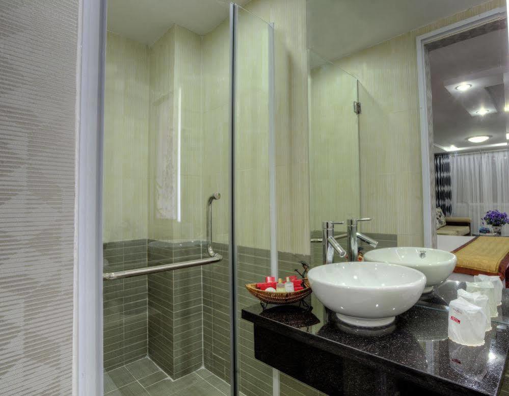 Hong Vina Hotel Thành Pho Ho Chí Minh Esterno foto